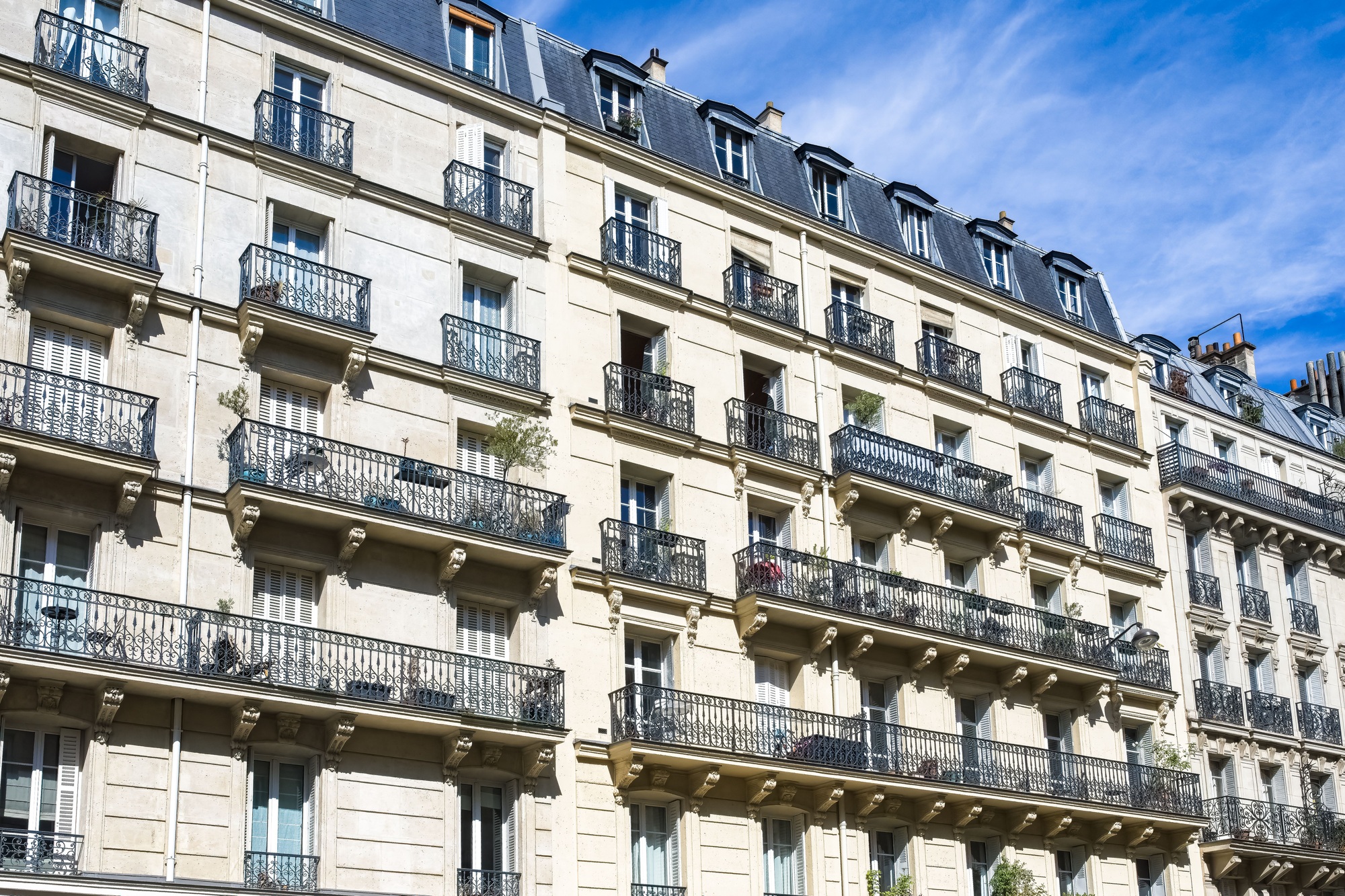 Paris, parisian facades in summer
