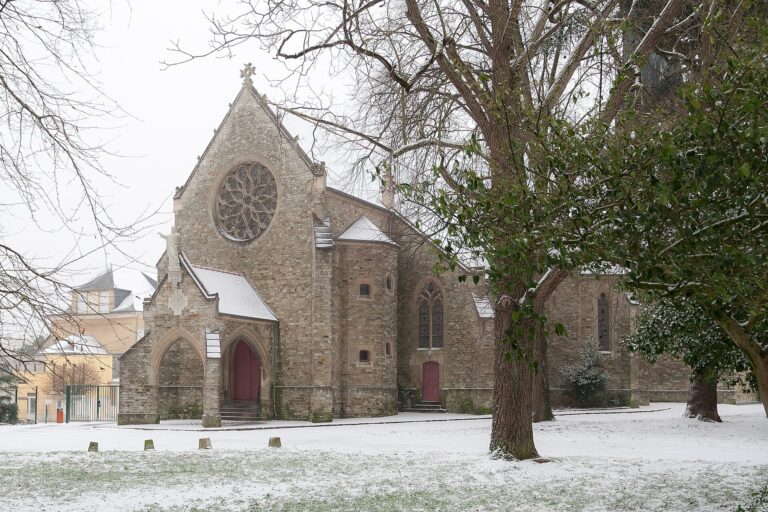 L'église des Sacrés-Cœurs, rue de Villeneuve, Rennes